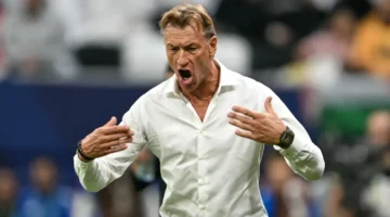 رسالة رينارد.. تعليق مثير حول مشاركة هوساوي في مباراة الهلال والفيحاء